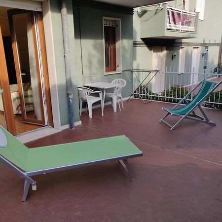 Apartamento Residenza Il Poggio San Bartolomeo Al Mare Habitación foto