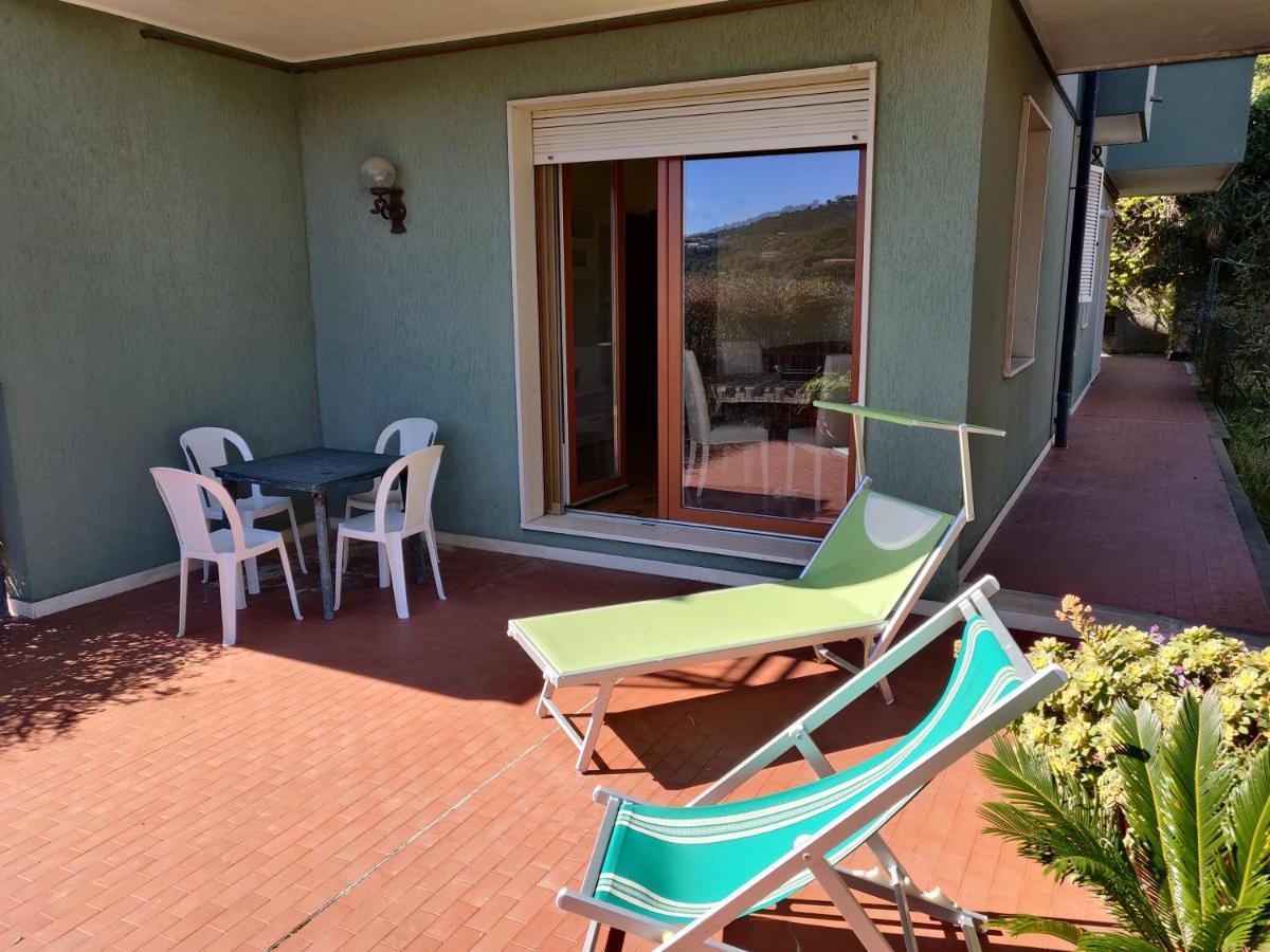 Apartamento Residenza Il Poggio San Bartolomeo Al Mare Exterior foto