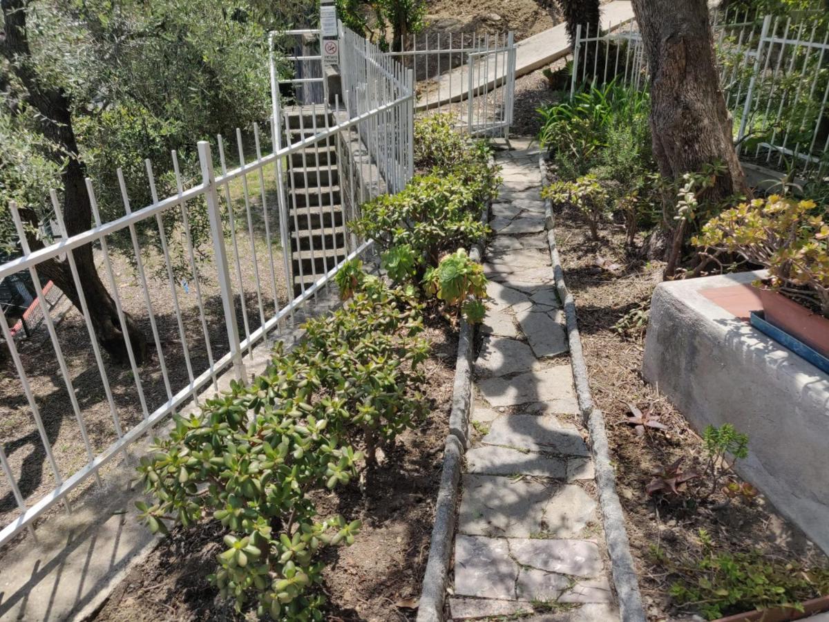 Apartamento Residenza Il Poggio San Bartolomeo Al Mare Exterior foto